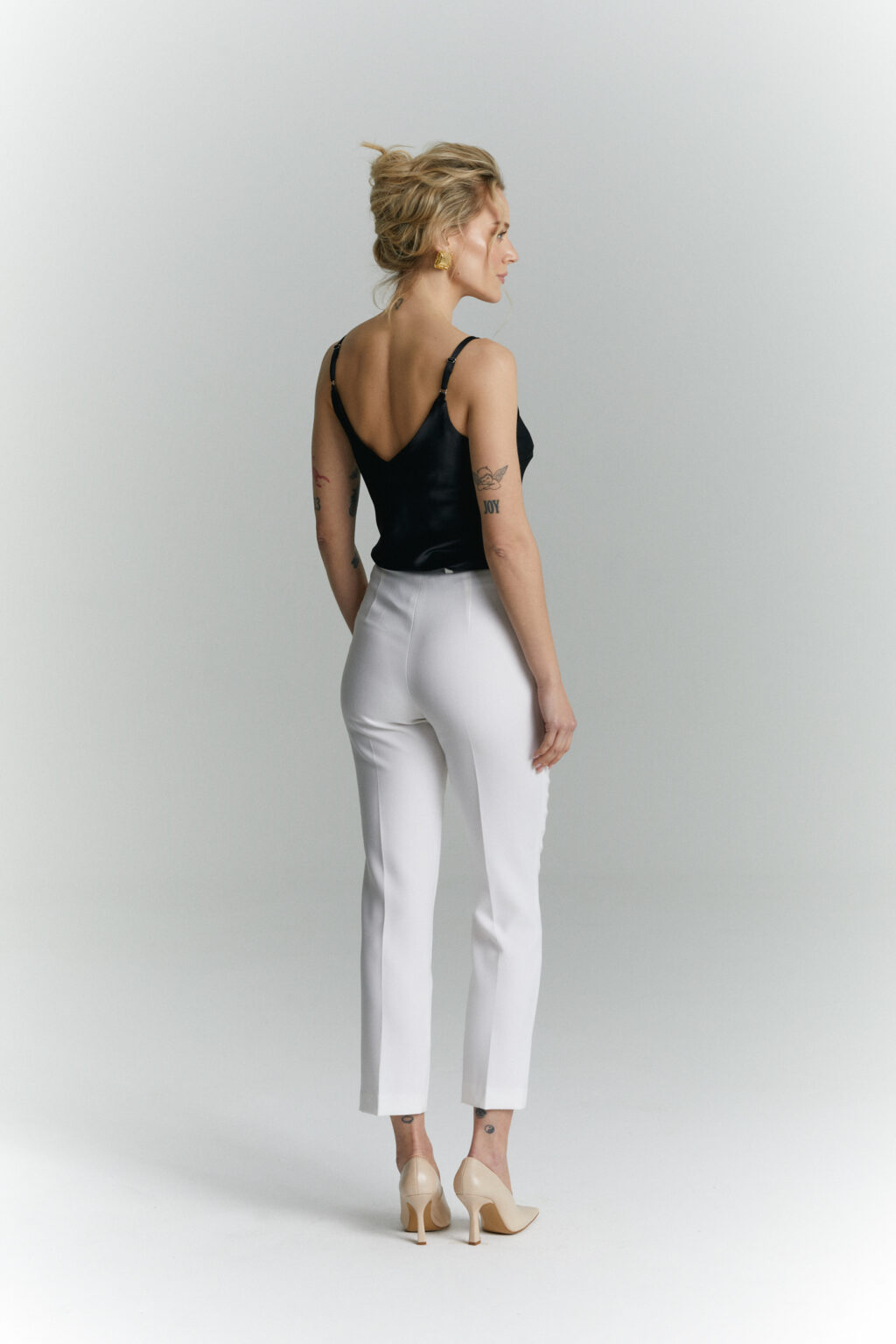 cygaretki ariel smietankowa biel top capri tyl
